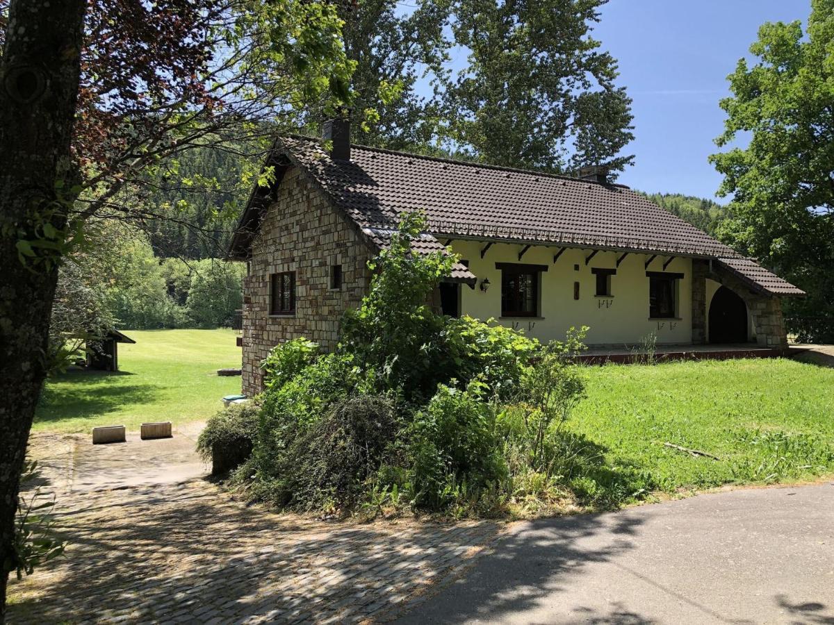Ardennes Villa With Riverside Garden And Views Atzerath ภายนอก รูปภาพ